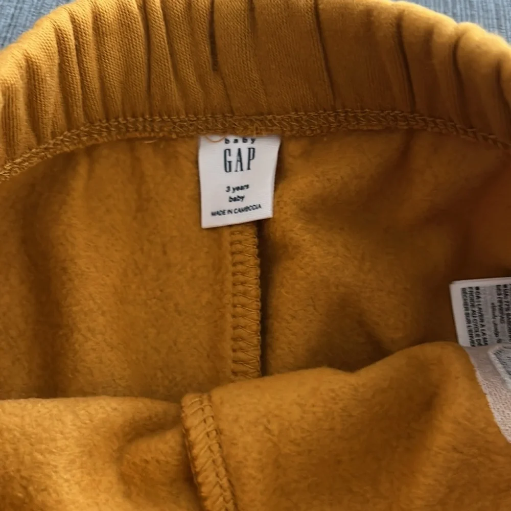 GAP Toddler Sweatpants 3T NWT